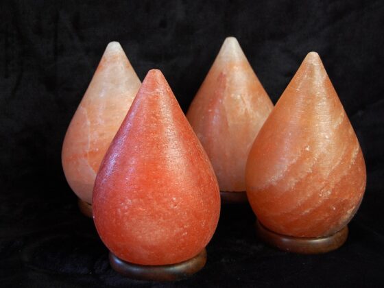 featured image - How to Use Multiple Colored Crystal Salt Lamps During Home Décor