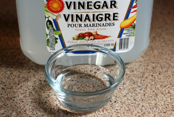 featured image - 15 Things You Can Clean With Vinegar