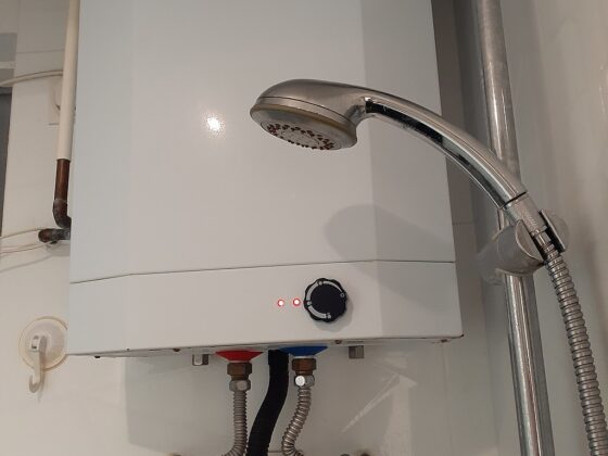 featured image - Electric vs. Gas Water Heaters: Which One is Right for You?