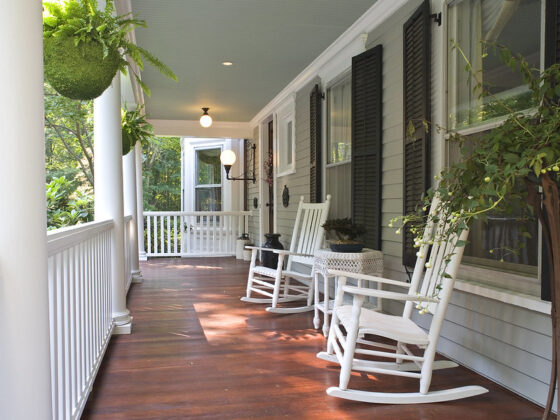 featured image - How to Make Your Front Porch Look Expensive Experts Advise