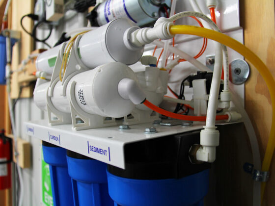 featured image - Carbon Filter vs. Reverse Osmosis Filter: What's the Difference?